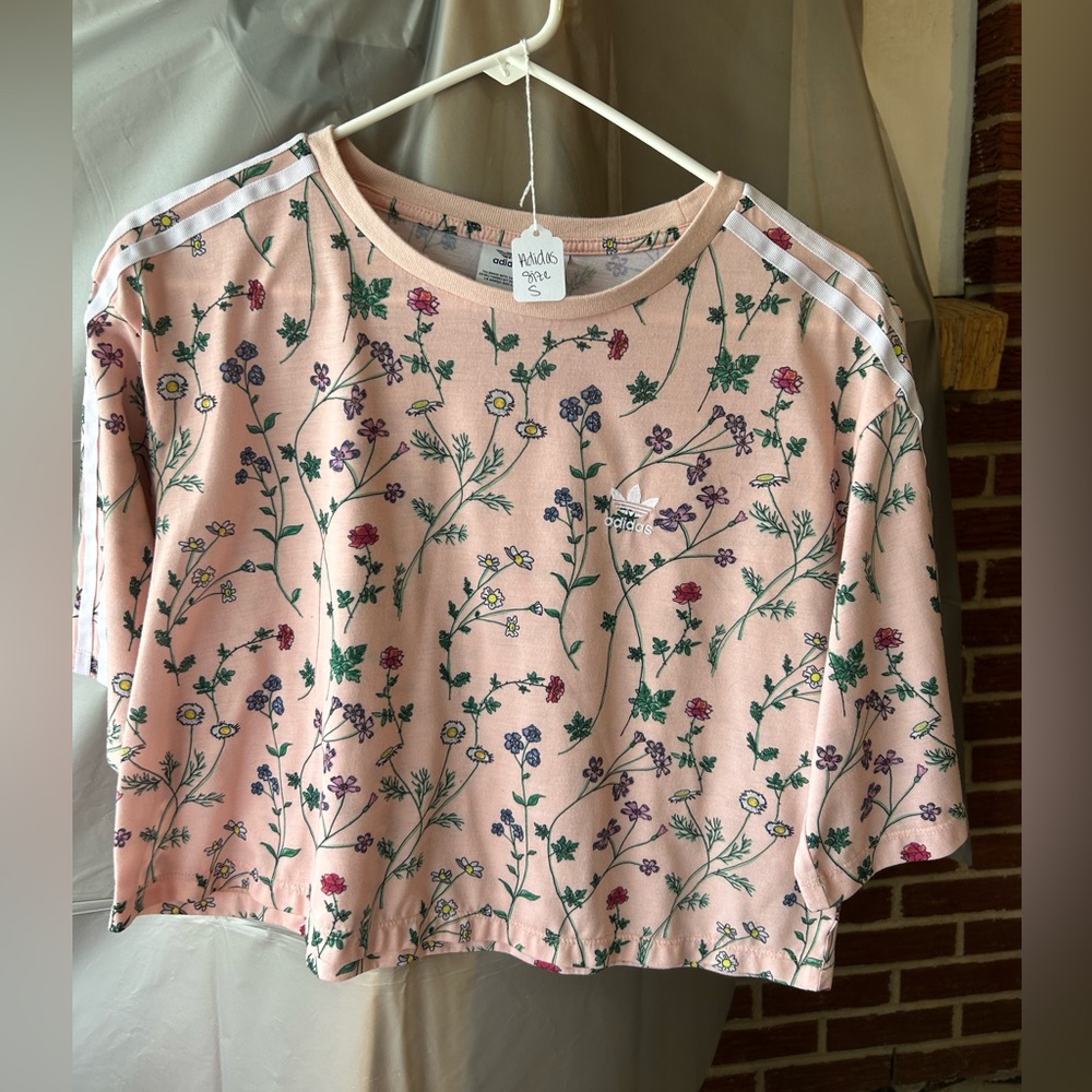 Adidas crop tee